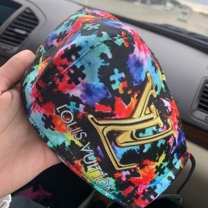 Non-Authentic Louis mask